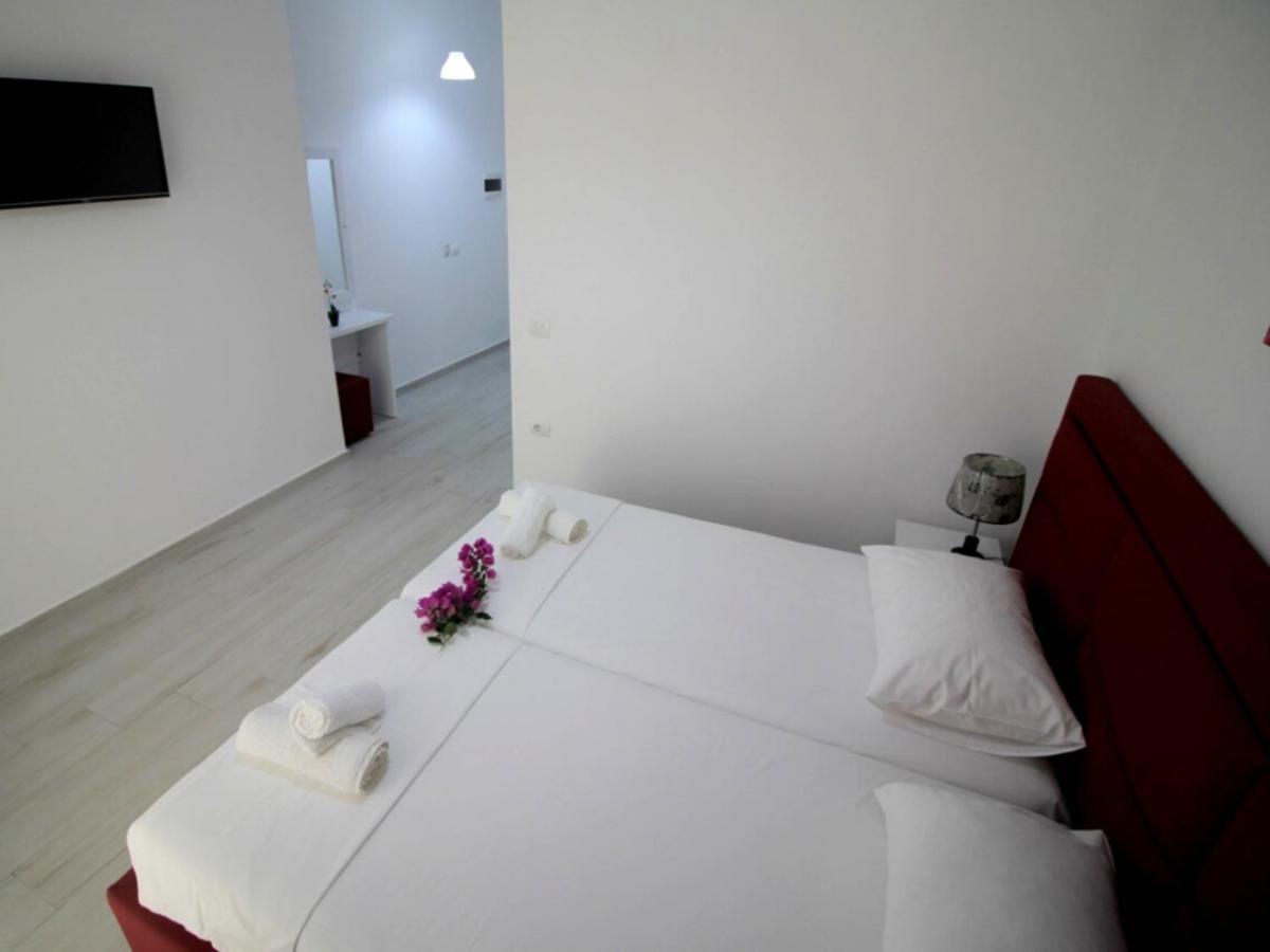 Gusto Di Casa Hotel Saranda Kültér fotó