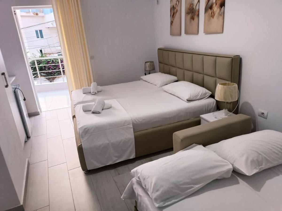 Gusto Di Casa Hotel Saranda Kültér fotó